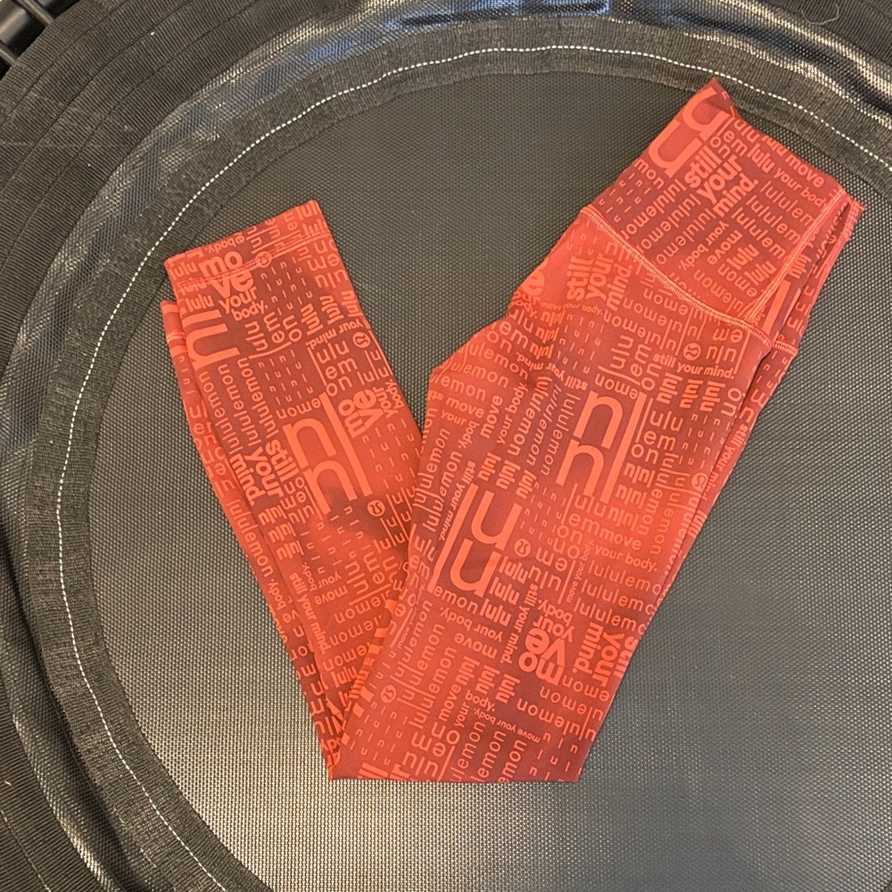 lululemon athletica Align Red Graphic Kids/Ladies Leggings 25” long